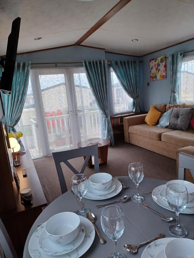 Vista Caravan Hire Seasalter Exterior photo